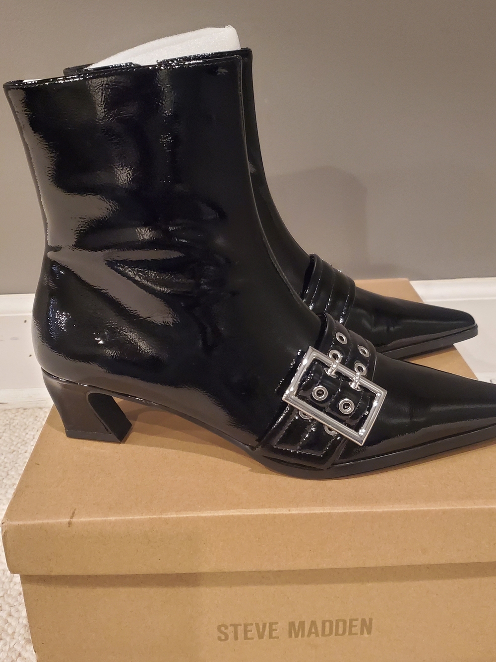 New Steve Madden AXTON Black Patent Pointed Buckle Ankle Boots